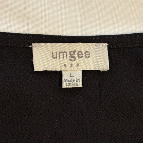 Umgee Black Blouse with Floral Sleeves - Picture 2 of 8